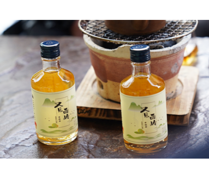 西岭雪山下,她酿了23年青梅酒